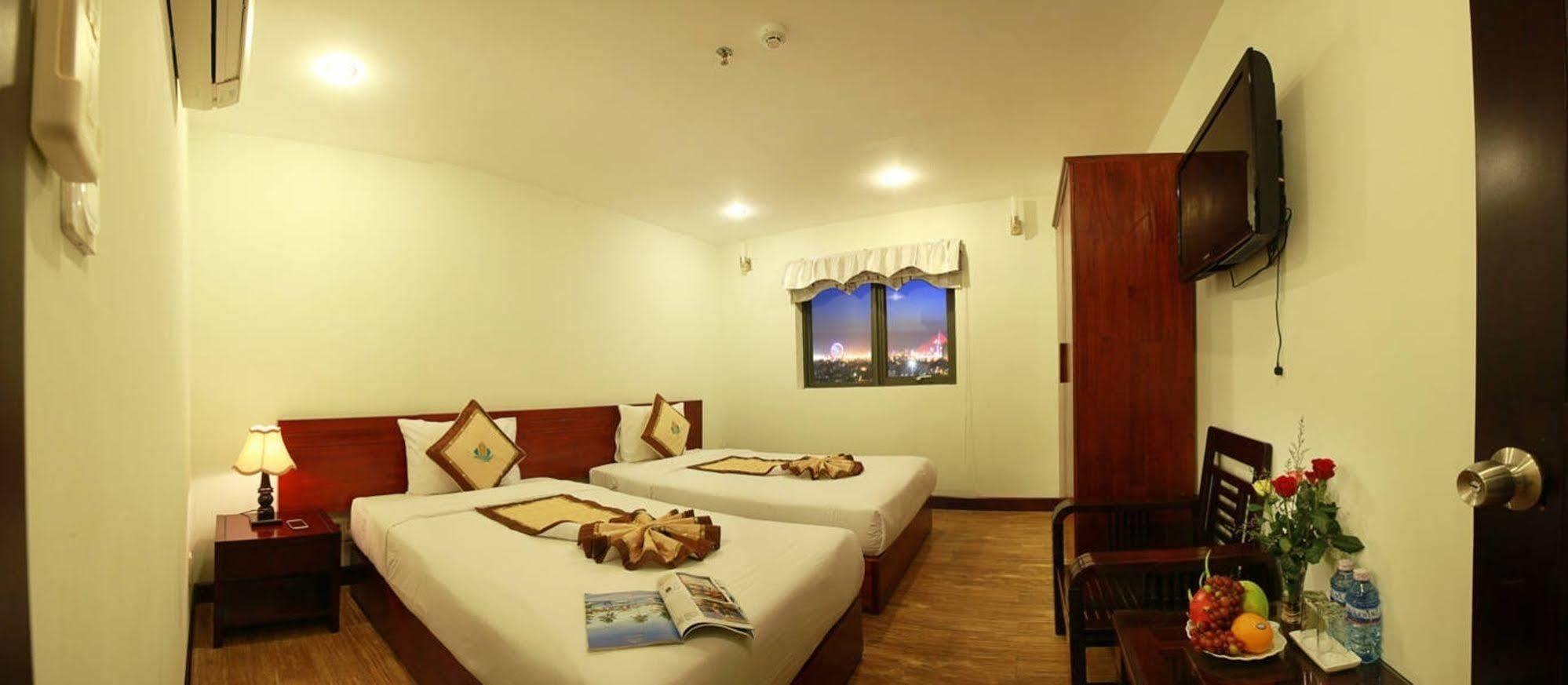 Luna Diamond Hotel Da Nang Exterior foto