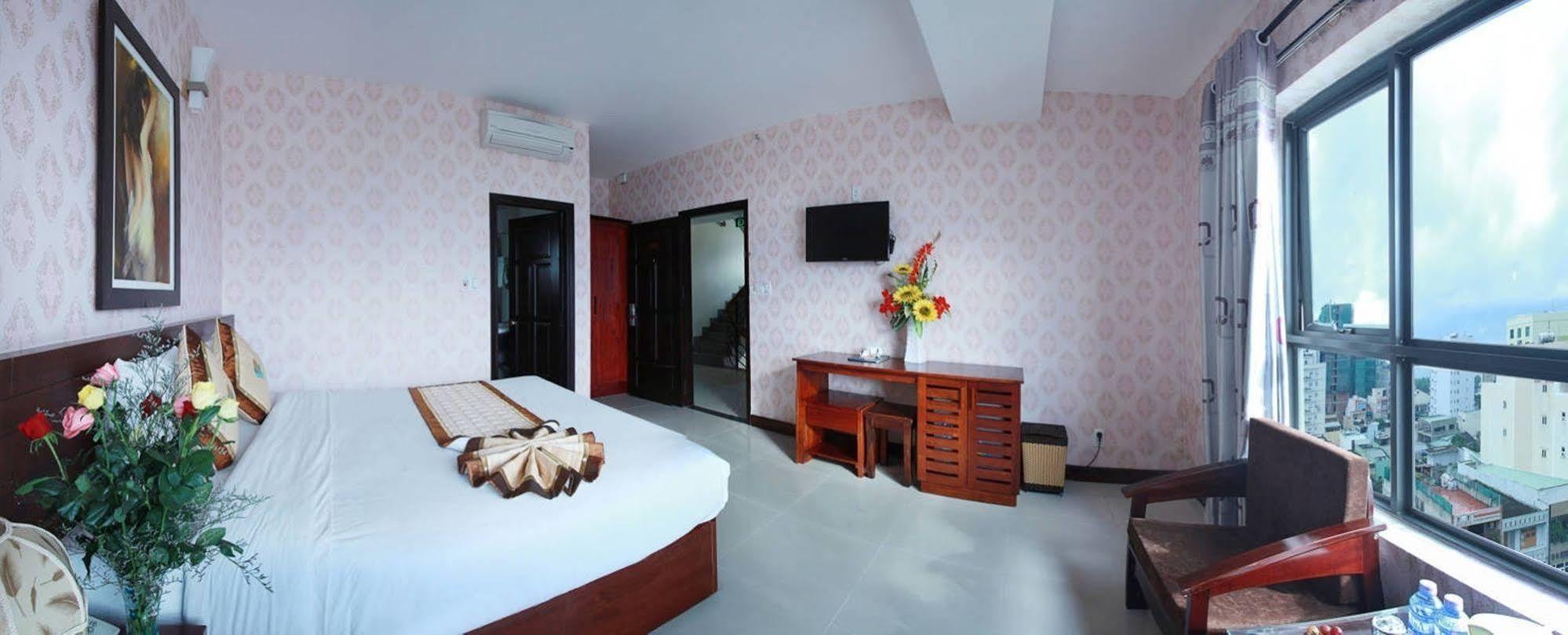 Luna Diamond Hotel Da Nang Exterior foto